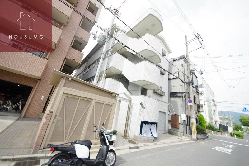 物件外観写真1　(外観も気になるポイント)