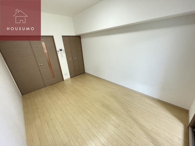 物件内観写真21　(広々とした洋室です)