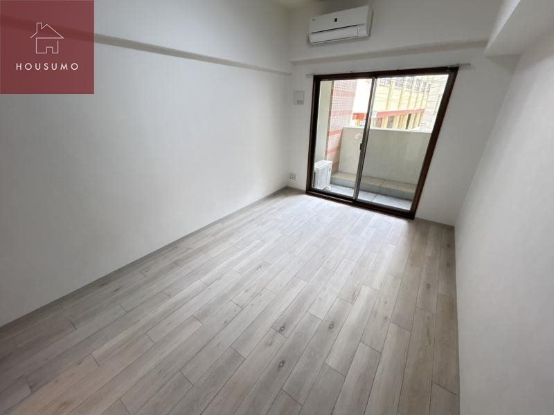 物件内観写真6　(おしゃれな居間です)