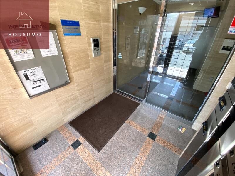 物件外観写真2　(建物の内部です)