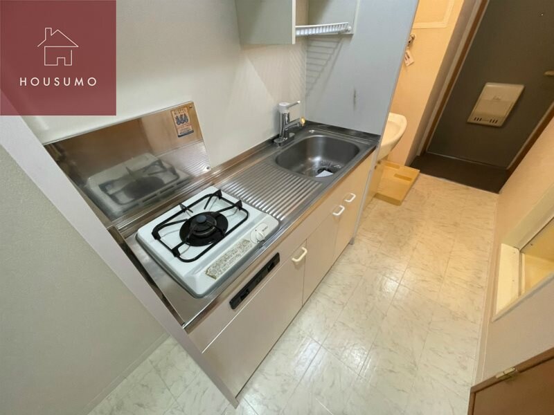 物件内観写真17　(コンパクトなキッチンで掃除もラクラク)