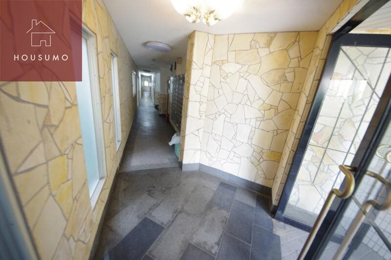 物件外観写真3　(ゆとりのあるロビーです)