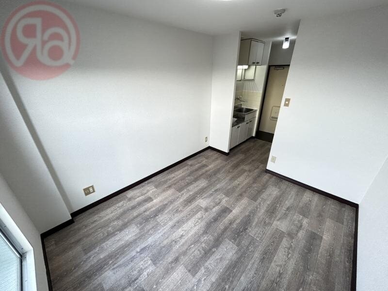 物件内観写真25　(こちらのリビングで趣味の時間をお楽しみください)