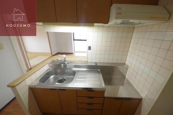 キッチン(同施工会社・同型モデルの室内です。（参考写真・イメージ写真）)