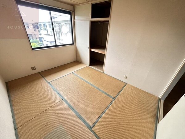 和室(フローリングだけでなく、和室もあります)