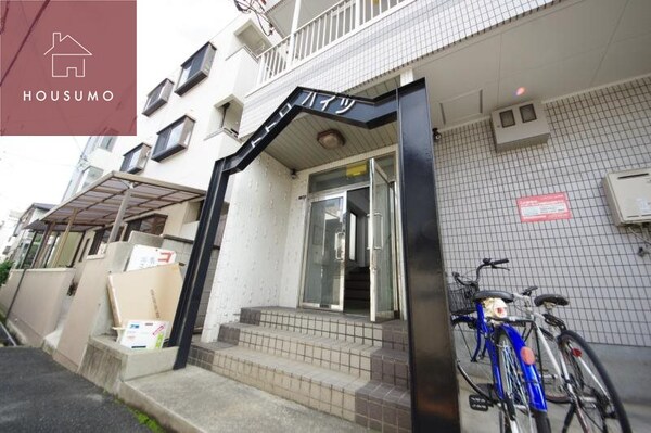 エントランス(建物の内部です)