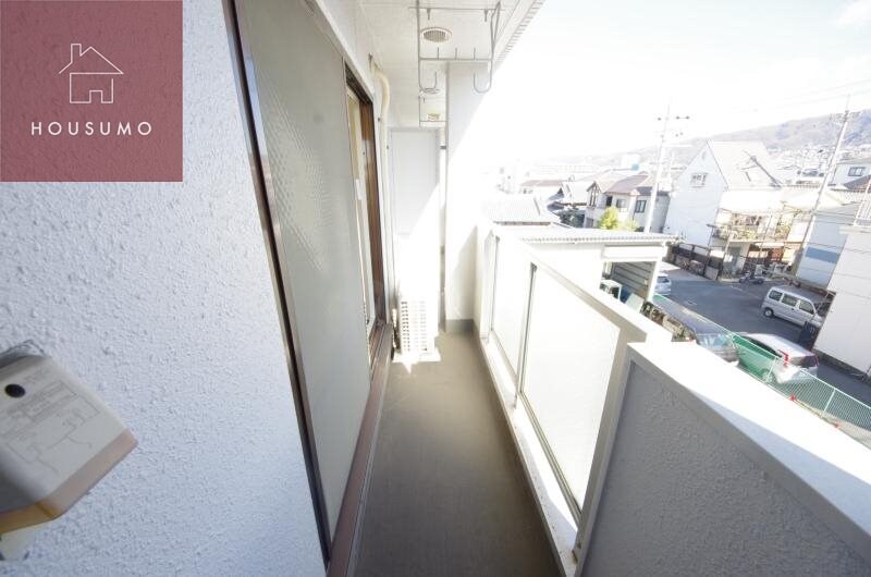 物件内観写真13　(落ち着いた時間を過ごせるバルコニーです)