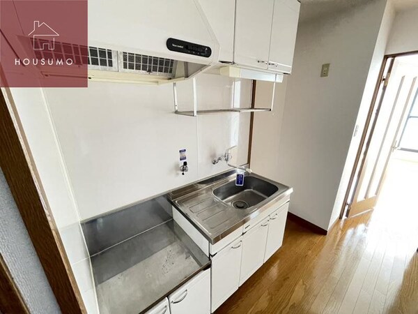 キッチン(キッチンでお料理をお楽しみください)