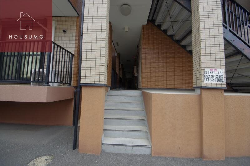 物件外観写真3　(毎日通るエントランスはこのようになっています)