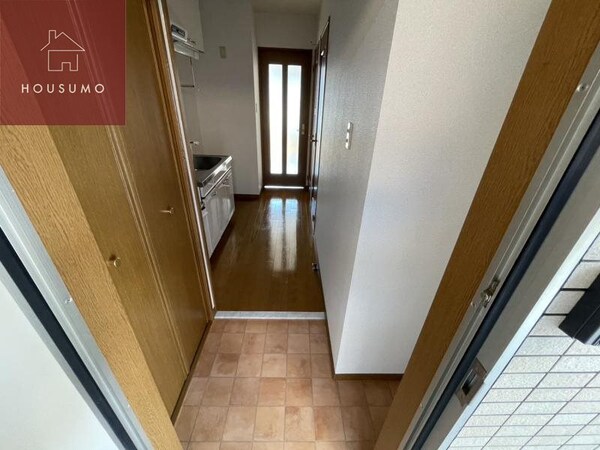 玄関(シンプルで使いやすい玄関です)