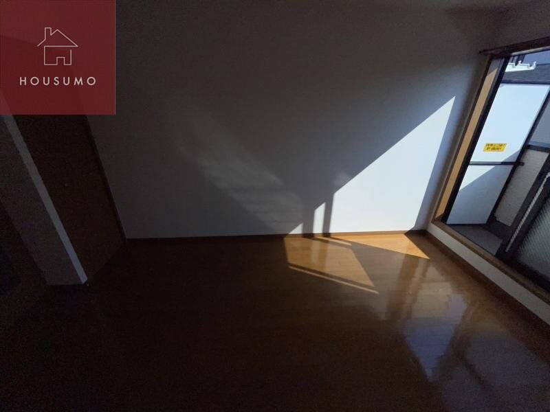 物件内観写真25　(ゆったりした洋室です)