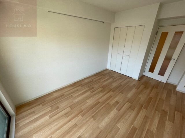 物件内観写真27　(ゆったりした洋室です)