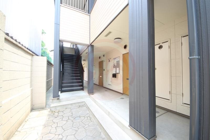 物件外観写真2　(毎日通るエントランスはこのようになっています)