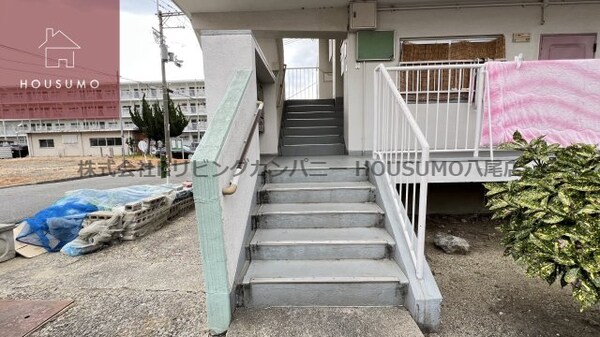 エントランス(建物の内部です)