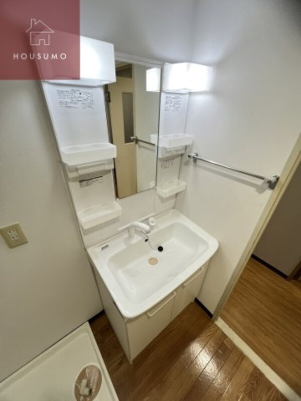 独立洗面台