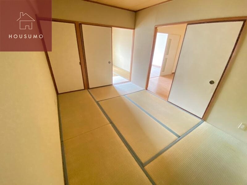 物件内観写真25　(和室があれば、来客や子供用のスペースとして活躍します)