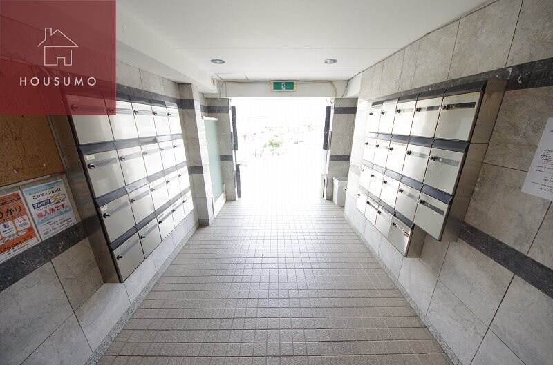 物件外観写真3　(建物の内部です)