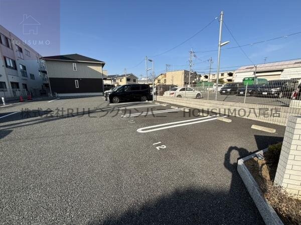 駐車場(駐車スペースもあります)