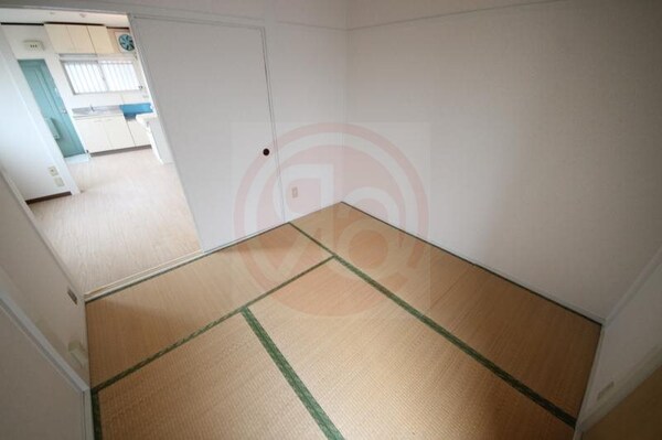 和室(明るい和室です)