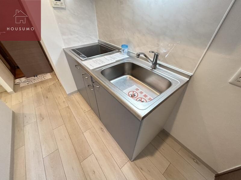 物件内観写真24　(コンパクトなキッチンで掃除もラクラク)