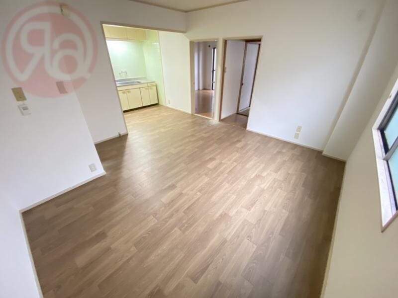 物件内観写真23　(使いやすい居間です)