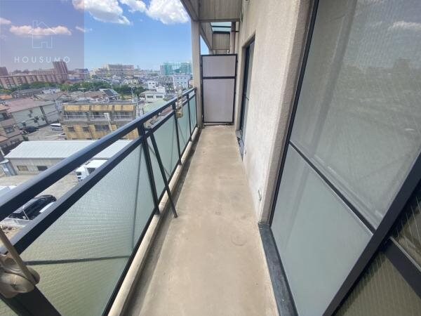 物件内観写真13　(暖かな日差しのふりそそぐバルコニー)