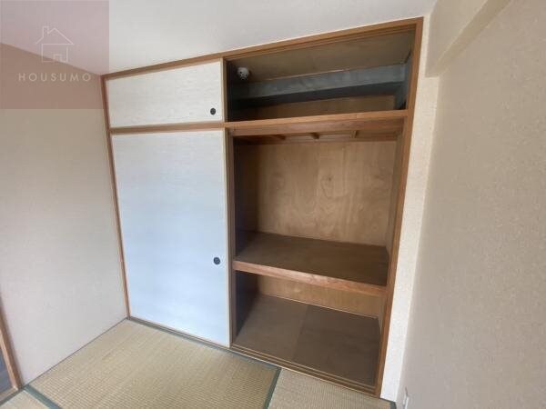 物件内観写真29　(大きなスペースがあり、収納には困りません)