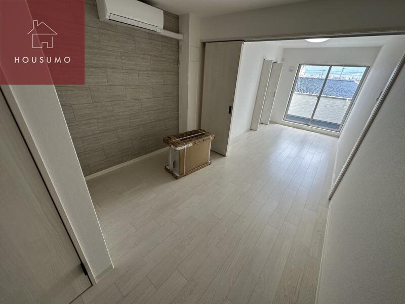 物件内観写真4　(居間です)