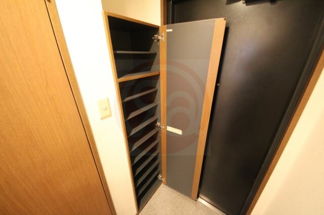 物件内観写真18　(ちょっとした収納スペースも充実しています)