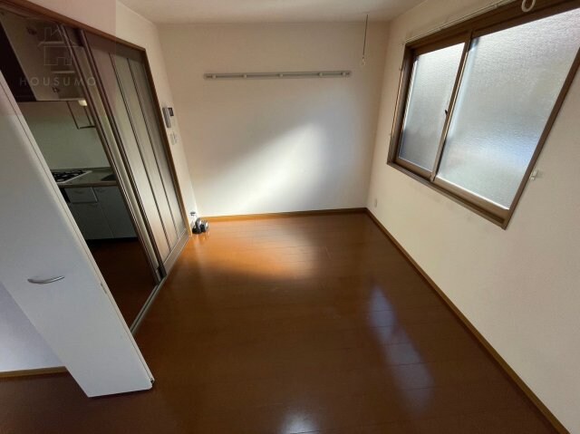 物件内観写真23　(使い勝手のいい洋室です)