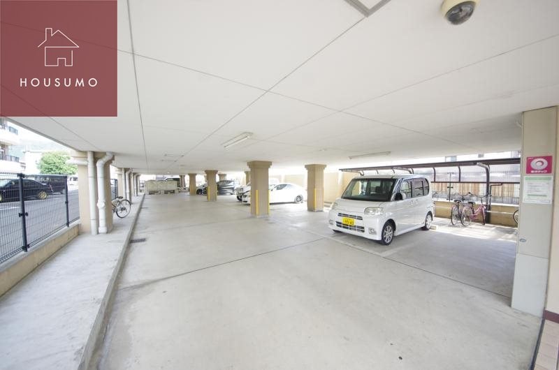 物件外観写真3　(カースペースがあります)