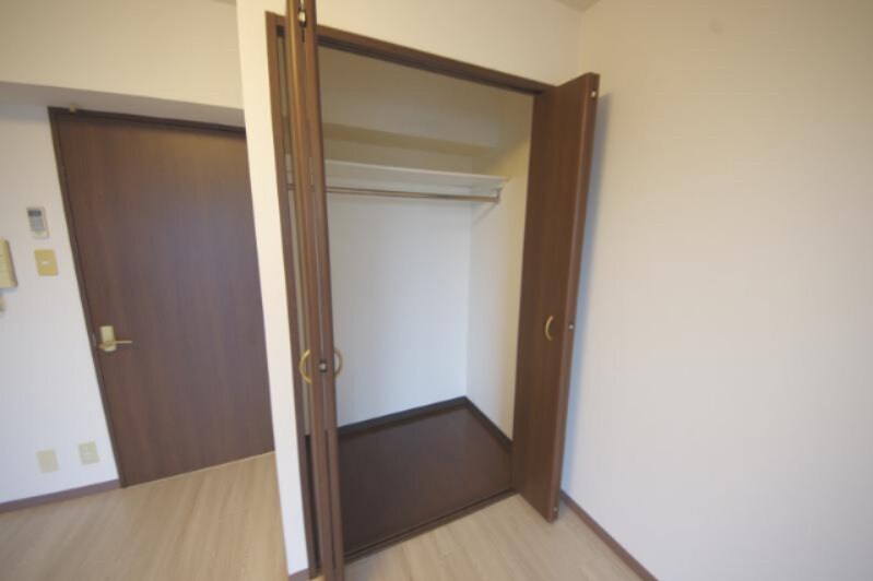 物件内観写真14　(ちょっとした収納スペースも充実しています)