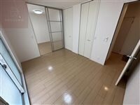 物件内観写真21　(ゆったりした洋室です)