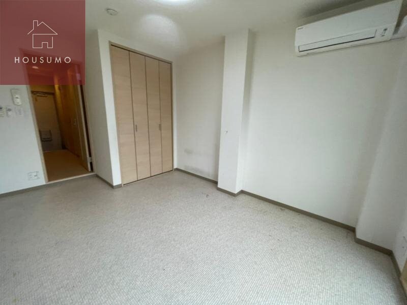 物件内観写真5　(おしゃれなリビングです)