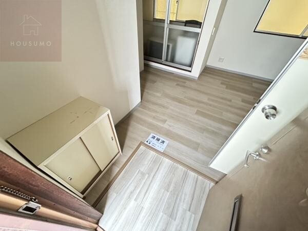 物件内観写真26　(収納もある玄関です)