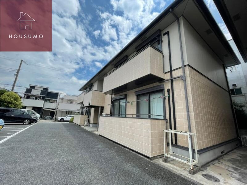 物件外観写真3　(外観もきれいです)