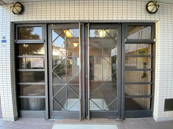 エントランス(エントランスです)