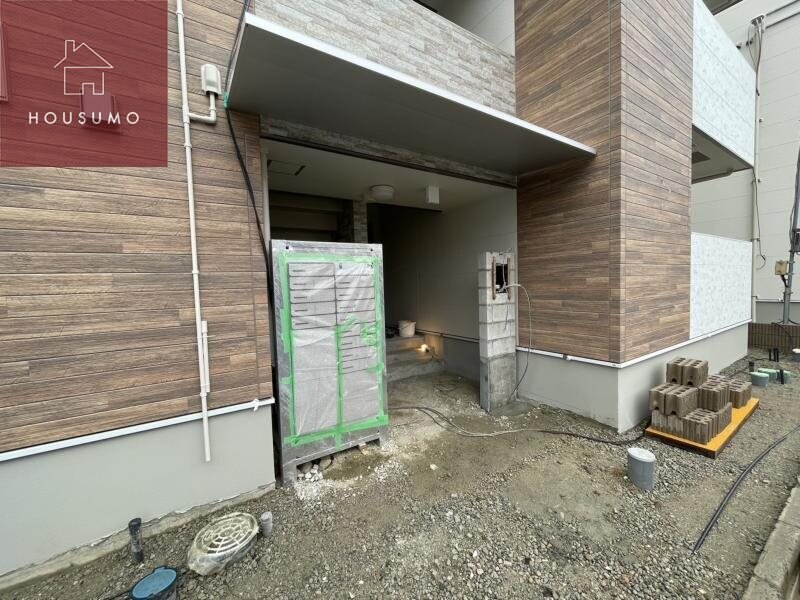 物件外観写真2　(建物の内部です)