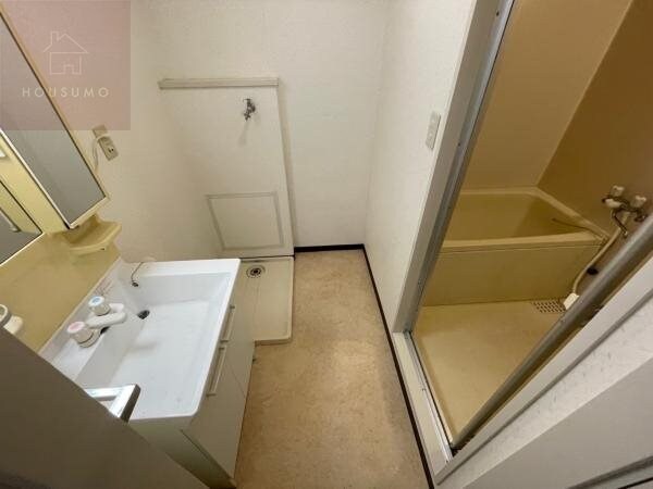 物件内観写真21　(脱衣スペースもあります)