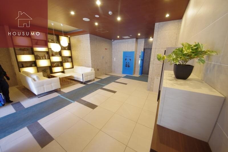 物件外観写真3　(ロビーです)