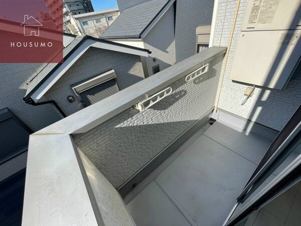 バルコニー(陽当たり良好なバルコニーです)