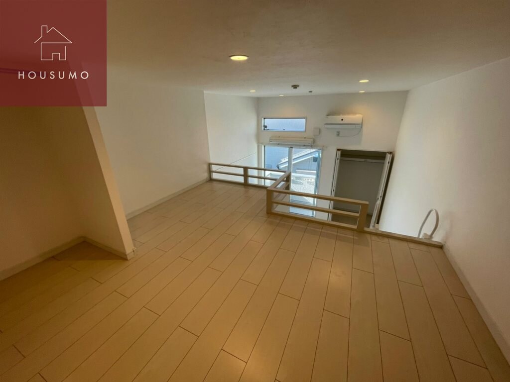 物件内観写真23　(ロフトです)