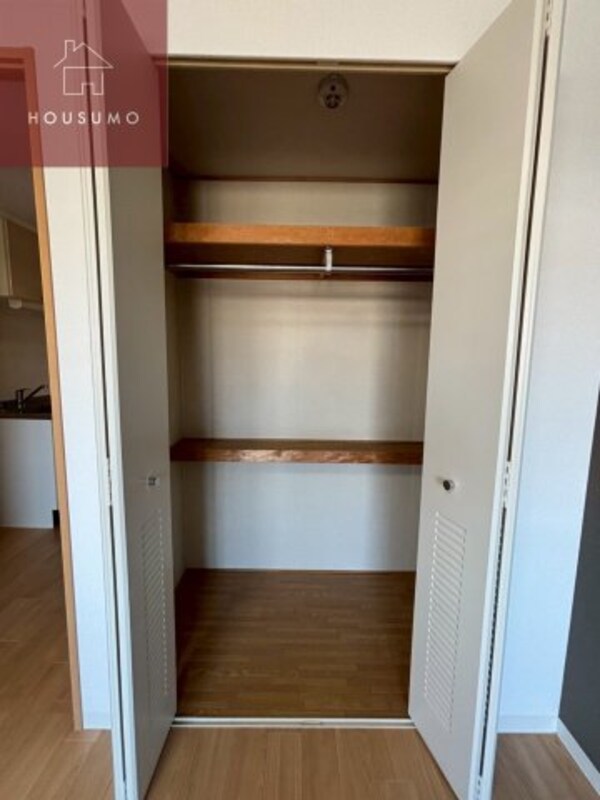 収納(同施工会社・同型モデルの室内です。（参考写真・イメージ写真）)