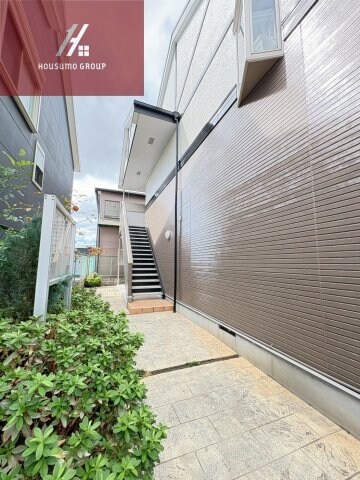 物件外観写真2　(エントランスです)