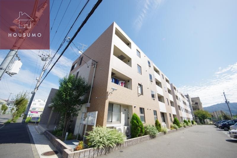 物件外観写真1　(建物外観を気になさる方へ、見た目の良い物件です)