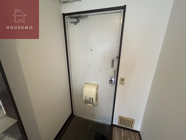 玄関(収納もある玄関です)