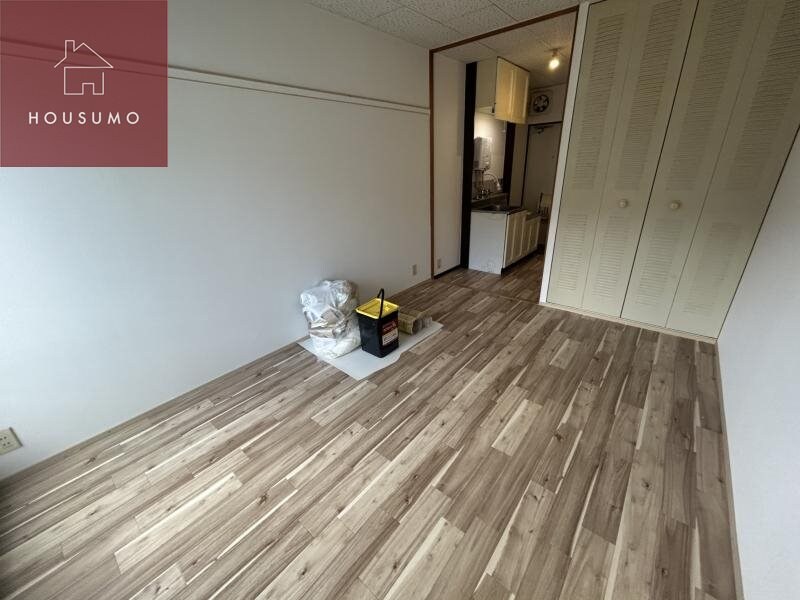 物件内観写真16　(個人の部屋や寝室として使える洋室です)