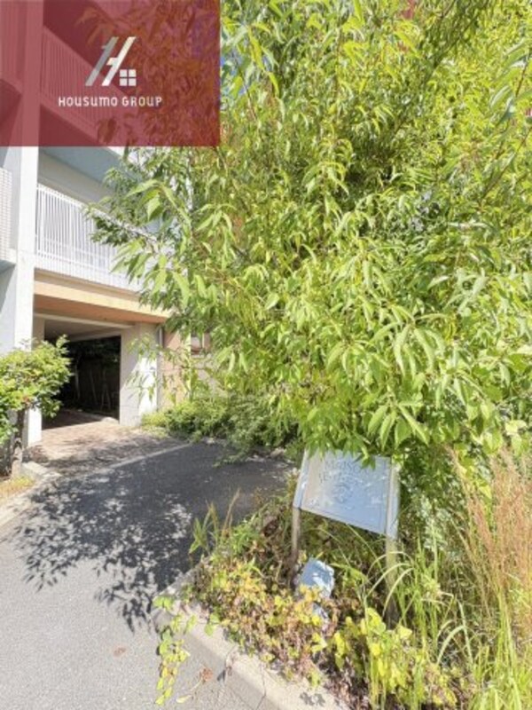 エントランス(ゆとりのあるエントランスです)