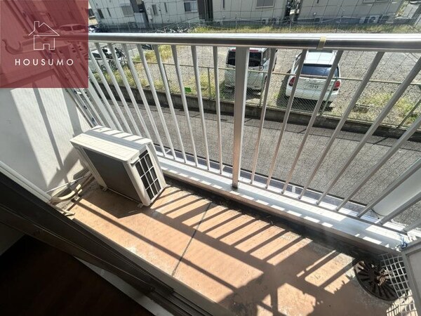 バルコニー(同施工会社・同型モデルの室内です。（参考写真・イメージ写真）)