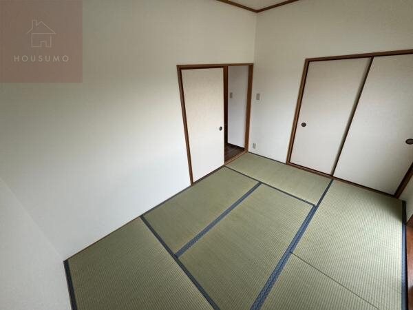 物件内観写真21　(和室があると落ち着いた雰囲気になりますね)